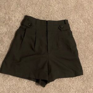 High waisted olive Banana Republic shorts